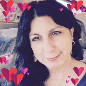 Meet your Posher, Mona